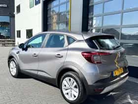 Renault Captur (2023) thumbnail 19