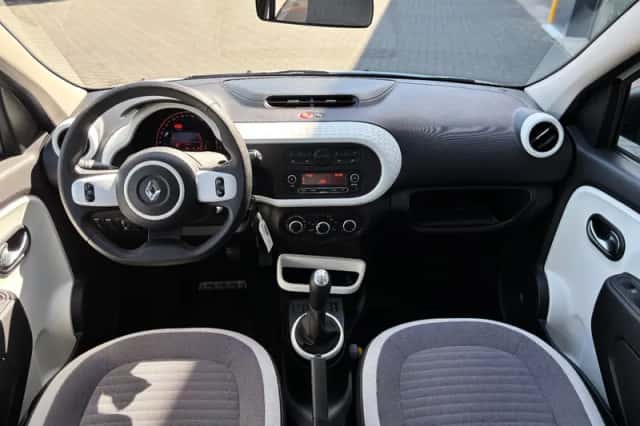 Renault Twingo (2018) thumbnail 2