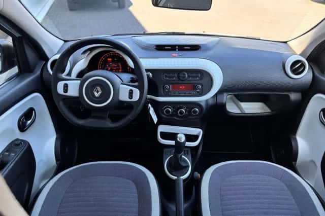 Renault Twingo (2018) thumbnail 2