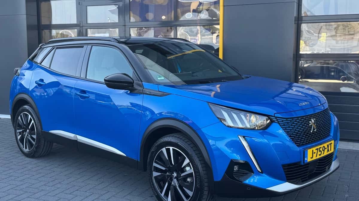 Peugeot e-2008 (2020) — foto 1