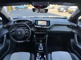 Peugeot e-2008 (2020) thumbnail 2