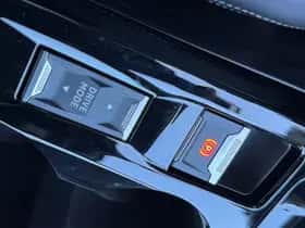 Peugeot e-2008 (2020) thumbnail 25