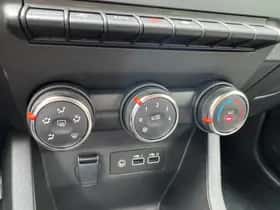 Renault Clio (2024) thumbnail 15