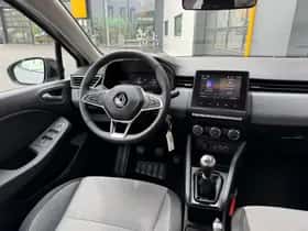 Renault Clio (2024) thumbnail 9