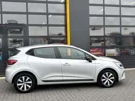 Renault Clio (2023) thumbnail 14