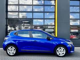 Renault Clio (2024) thumbnail 3
