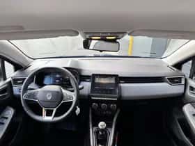 Renault Clio (2024) thumbnail 4
