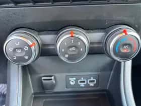 Renault Captur (2021) thumbnail 24