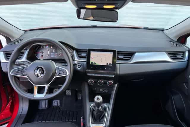 Renault Captur (2021) thumbnail 4
