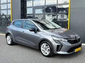 Renault Clio (2024) thumbnail 1