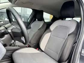 Renault Clio (2024) thumbnail 2