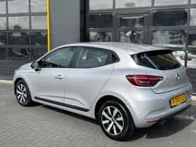Renault Clio (2023) thumbnail 3