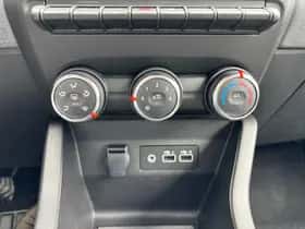 Renault Clio (2024) thumbnail 17