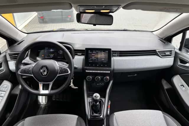 Renault Clio (2024) thumbnail 4