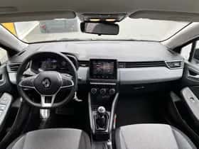 Renault Clio (2024) thumbnail 4