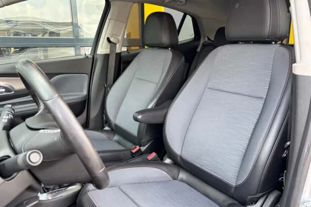 Opel Mokka (2015) thumbnail 2