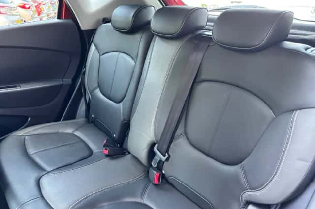 Renault Captur (2015) thumbnail 6