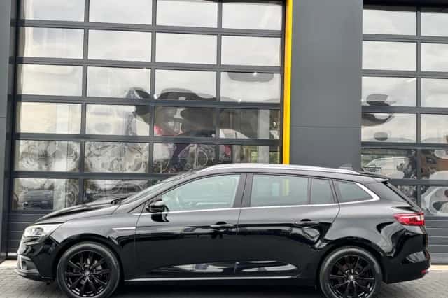 Renault Mégane (2018) thumbnail 3