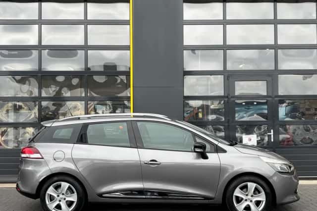 Renault Clio (2016) thumbnail 3