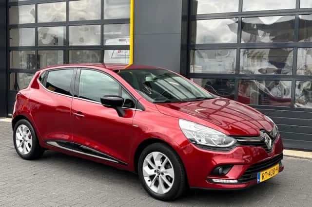 Renault Clio (2018) thumbnail 1