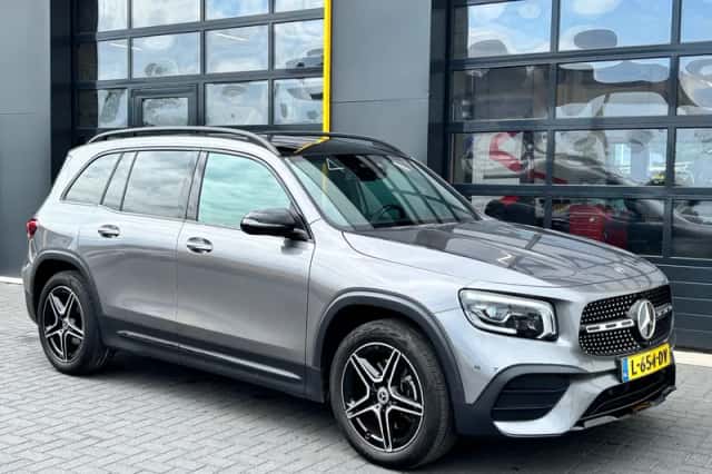 Mercedes-Benz GLB-Klasse (2021) thumbnail 1