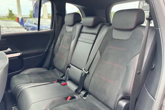 Mercedes-Benz GLB-Klasse (2021) thumbnail 5