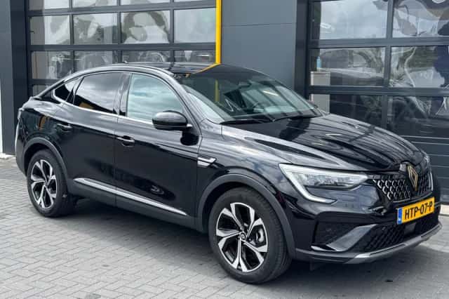 Renault Arkana (2025) thumbnail 1