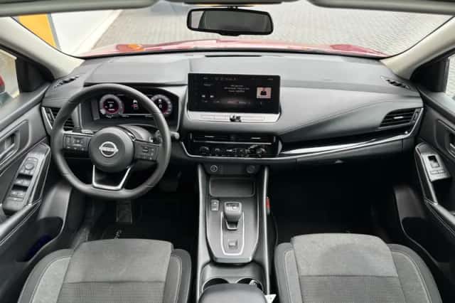 Nissan Qashqai (2024) thumbnail 4