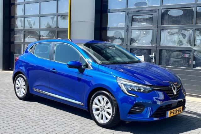 Renault Clio (2022) thumbnail 1