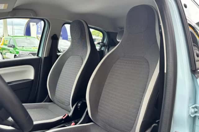 Renault Twingo (2018) thumbnail 2