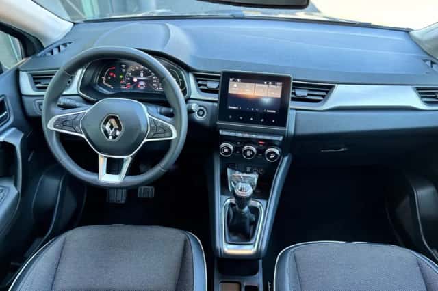 Renault Captur (2021) thumbnail 4