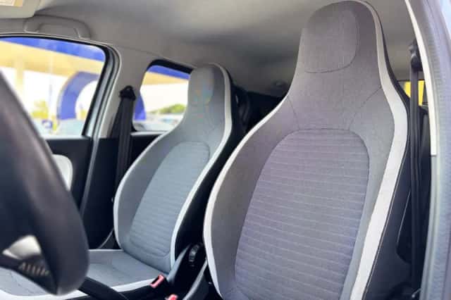Renault Twingo (2018) thumbnail 2