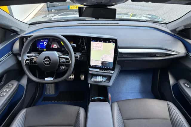 Renault Scénic (2025) thumbnail 4