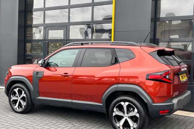 Dacia Duster (2025) thumbnail 5