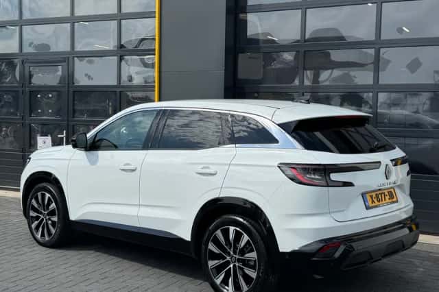Renault Austral (2023) thumbnail 3