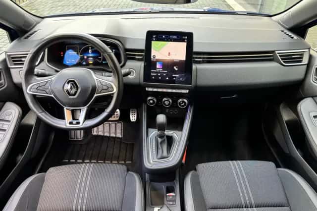 Renault Clio (2023) thumbnail 4