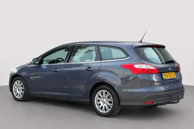 Ford Focus (2012) thumbnail 5