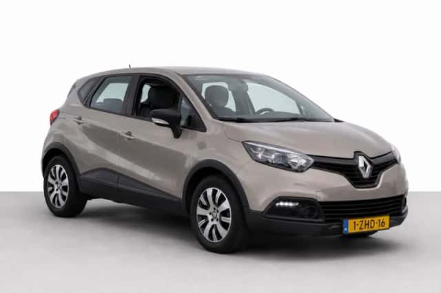 Renault Captur (2015) thumbnail 1