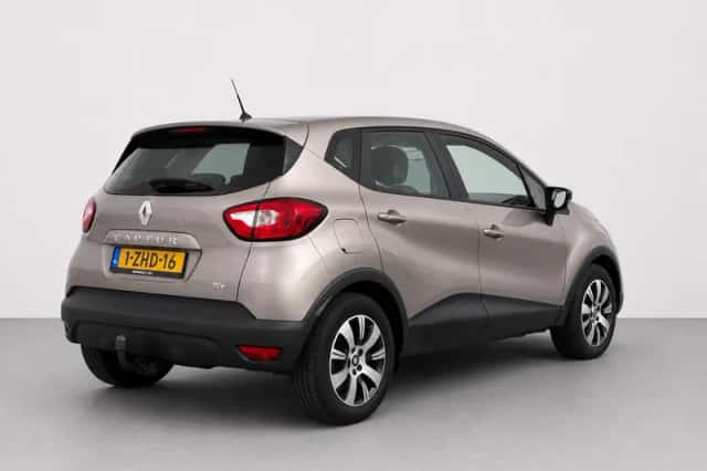 Renault Captur (2015) thumbnail 6