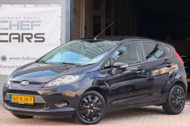Ford Fiesta (2011) thumbnail 1
