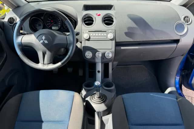 Mitsubishi Colt (2007) thumbnail 2