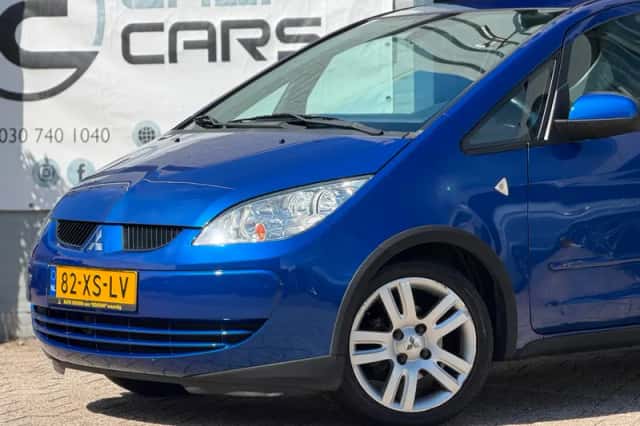 Mitsubishi Colt (2007) thumbnail 5