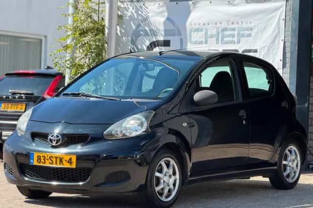 Toyota Aygo (2011) thumbnail 6