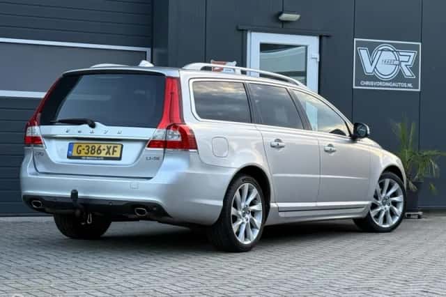 Volvo V70 (2016) thumbnail 5