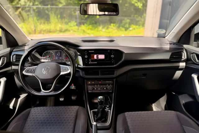 Volkswagen T-Cross (2021) thumbnail 4