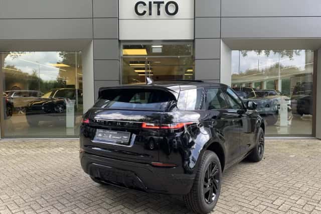 Land Rover Range Rover Evoque (2025) thumbnail 3