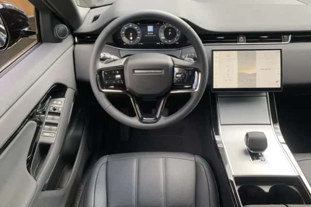Land Rover Range Rover Evoque (2025) thumbnail 6