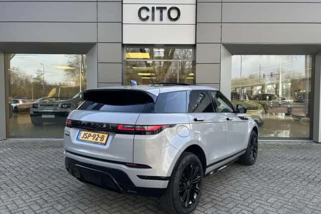 Land Rover Range Rover Evoque (2026) thumbnail 3