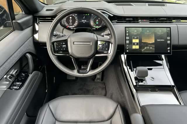 Land Rover Range Rover Sport (2026) thumbnail 6