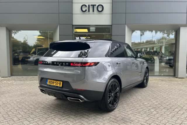 Land Rover Range Rover Sport (2025) thumbnail 3